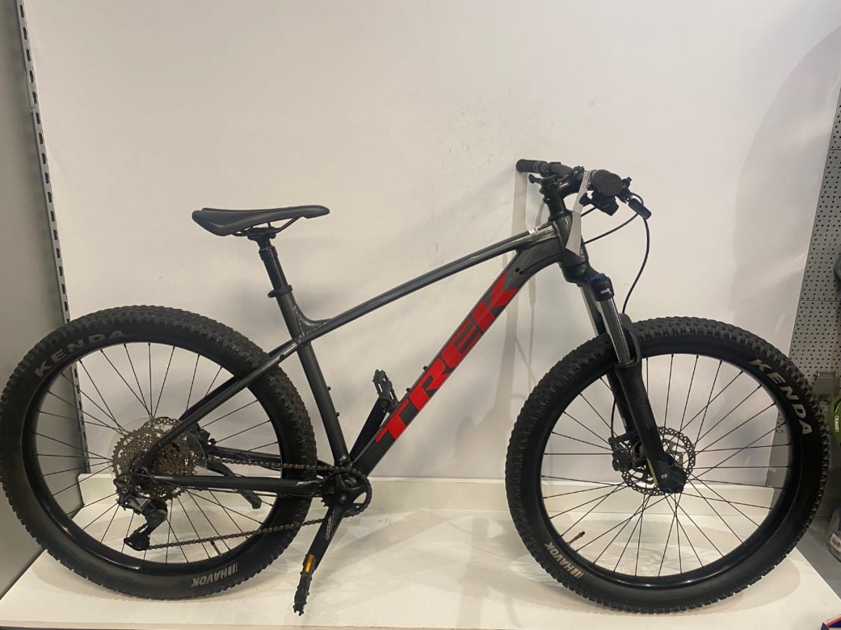 trek roscoe 6 lithium grey